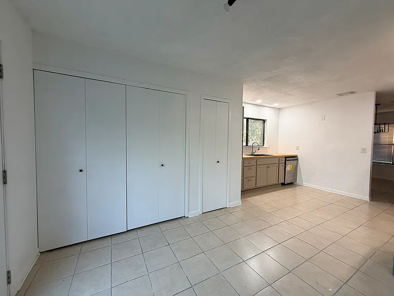 10475 Canyon Vlg — Photo 2