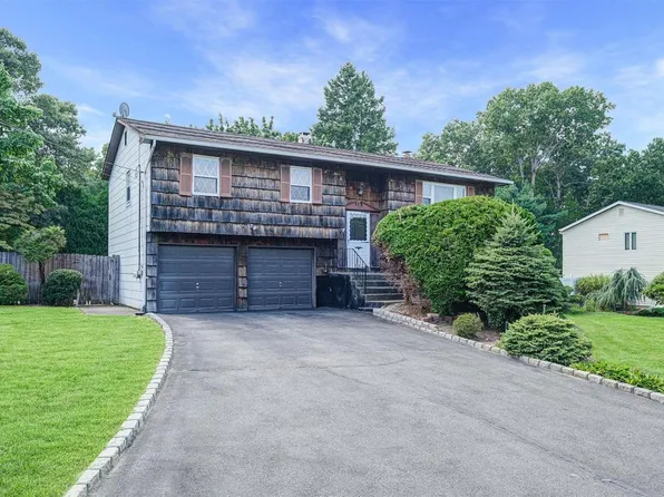 294 Avenue B, Ronkonkoma, NY 11779