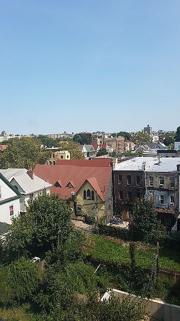 1st image of 170 Hawthorne St APT 3A