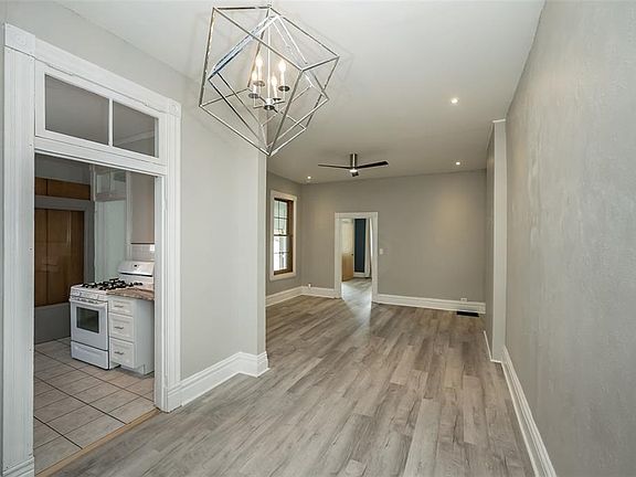 5th image of 5525 Magnolia Ave