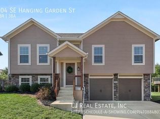 104 SE Hanging Garden St, Blue Springs, MO 64064