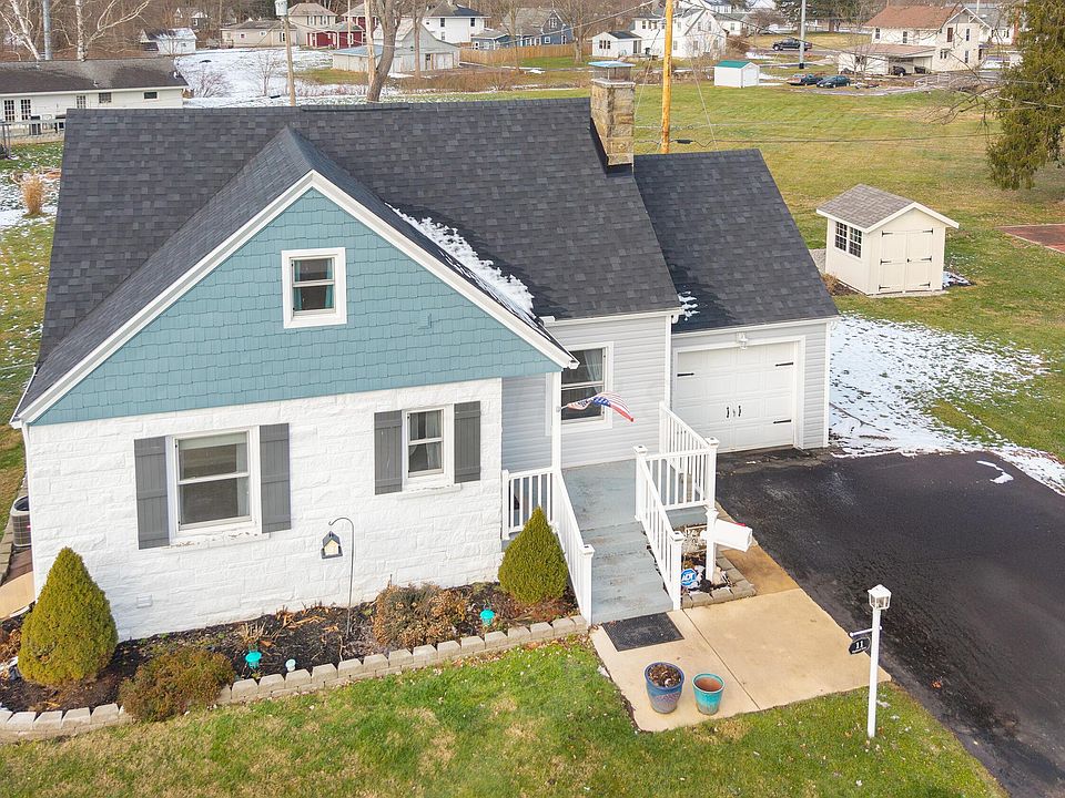 1st image of 11 Highland Dr