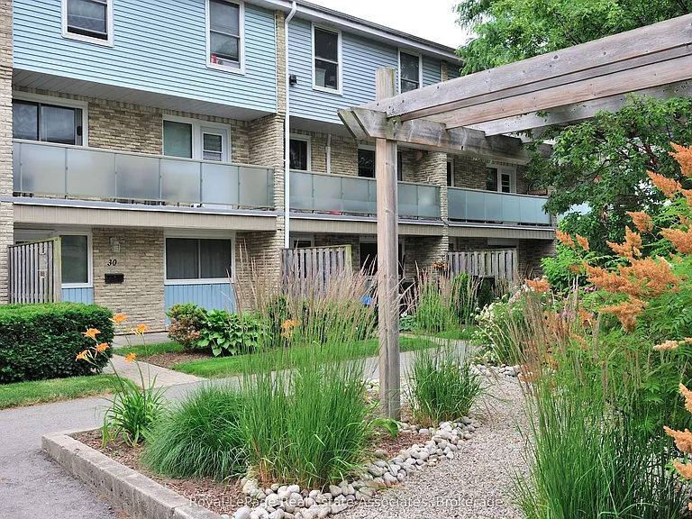 35 Breckenridge Dr #30 — Photo 2