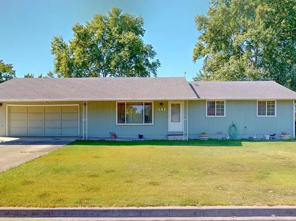 1103 W 42nd Ave, Kennewick, WA 99337