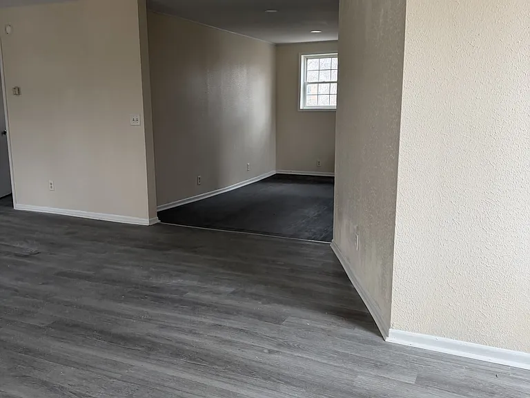 458 S Float Ave — Photo 5