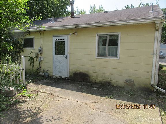 3rd image of 4771 Live Oak Dr