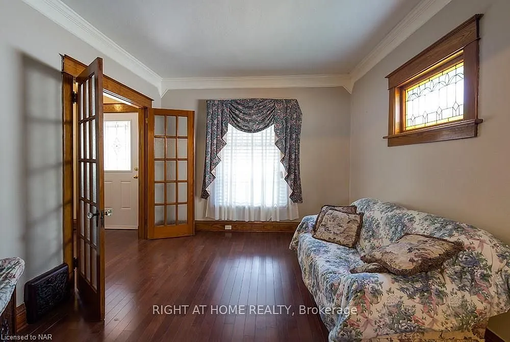 4 bed, $2,500 — Photo 3