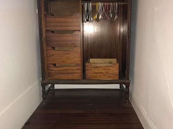 Walk in Closet.