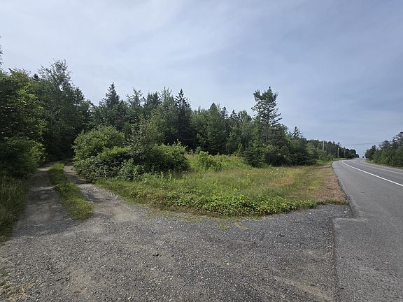 2nd image of 83 Main Street