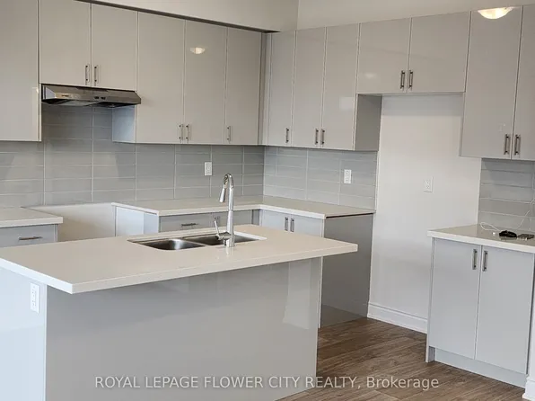 651 Pollock Grv, Peterborough, ON K9K 0J6