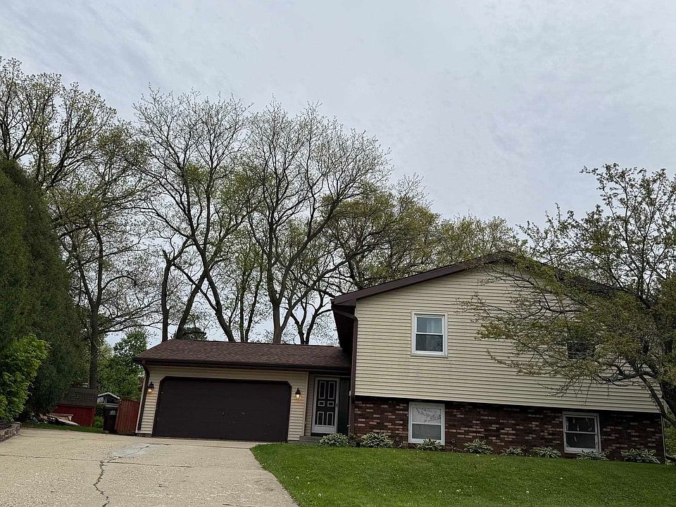 1st image of 2041 Winchester Dr