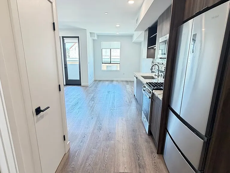 Montecito Lofts — Photo 25