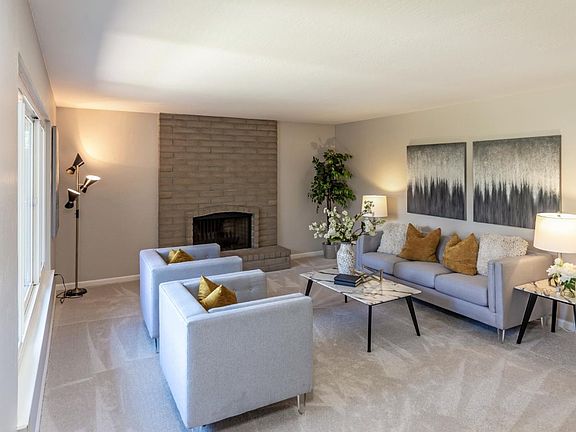 2nd image of 20356 Williamsburg Ln