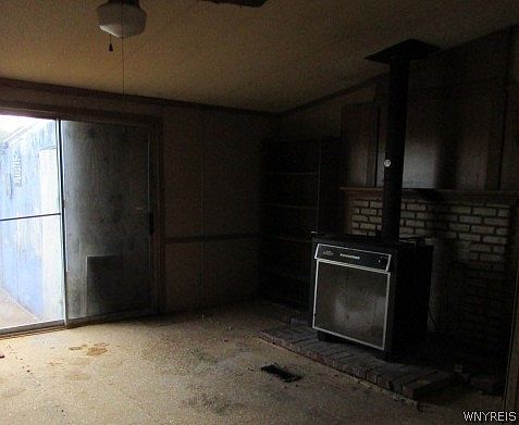3rd image of 11345 Transit Rd