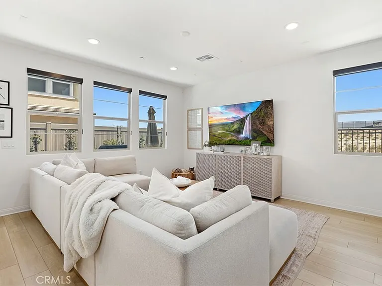 880 Cornelia Way Rancho — Photo 4