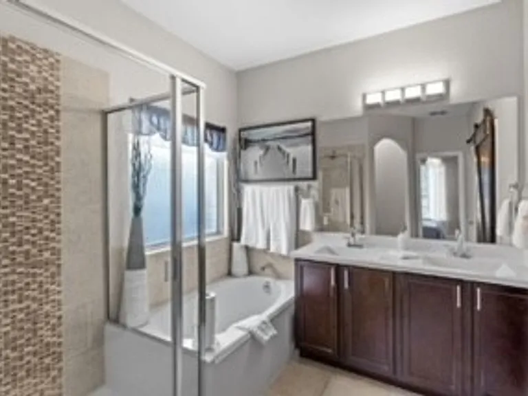 1420 Alamandine Ave — Photo 5