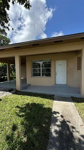 10741 SW 150th Ter Photo 1