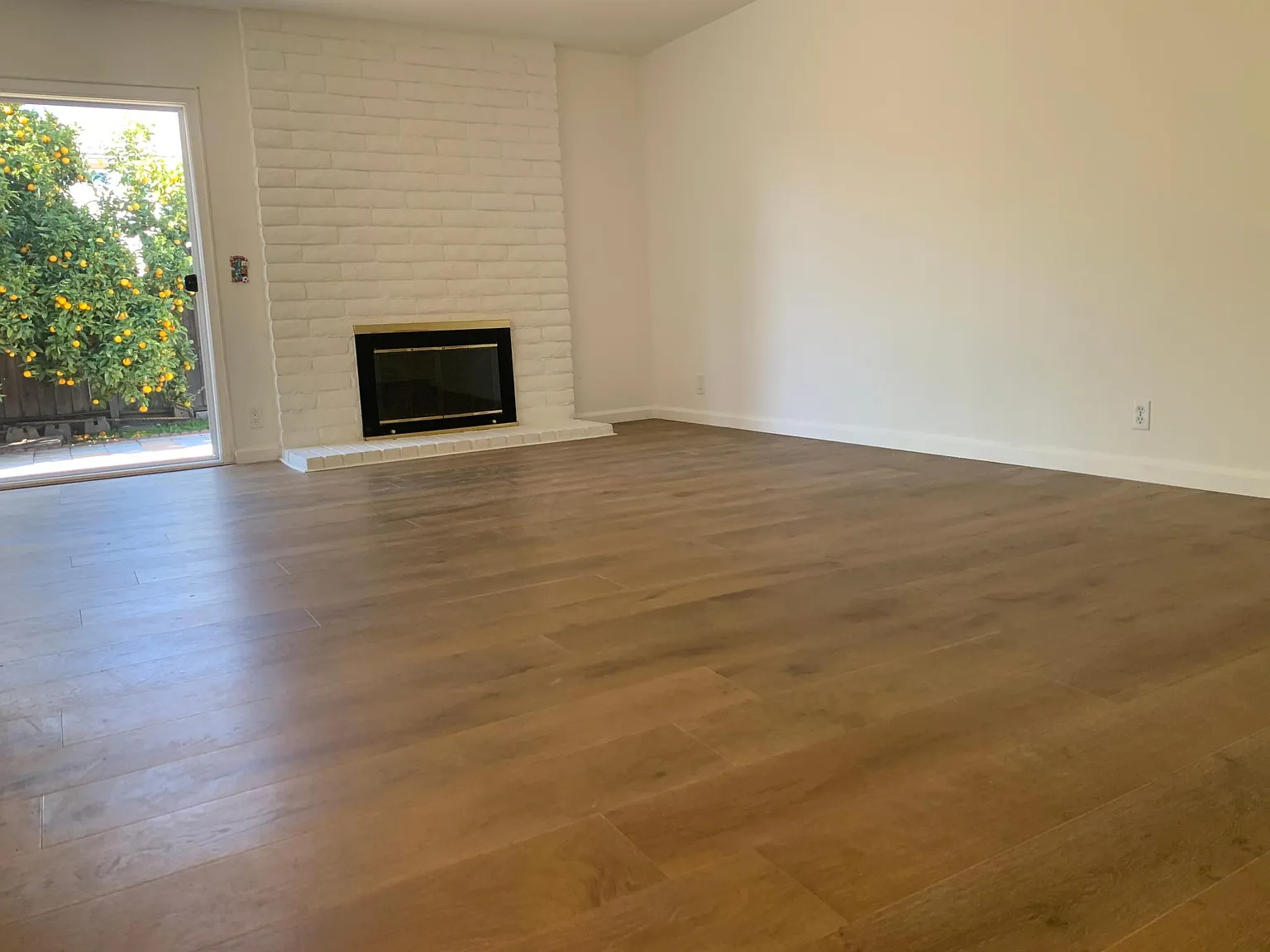 3 bed, 1453 sqft, $4,350 — Photo 3