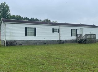 26410 Peters Bridge Rd, Courtland, VA 23837