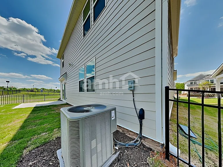 3504 Lincoln Heights Ln — Photo 20
