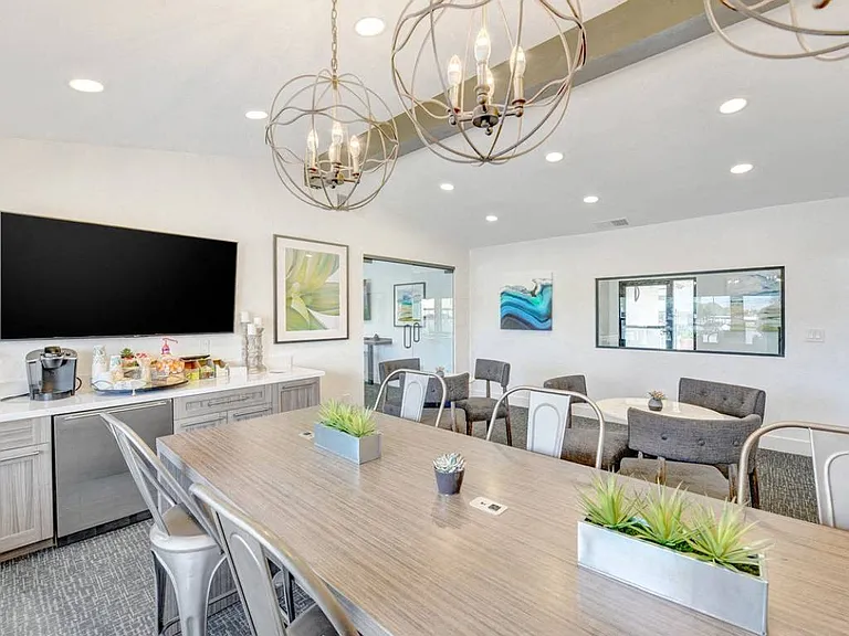 Altair Apartment Homes — Photo 20