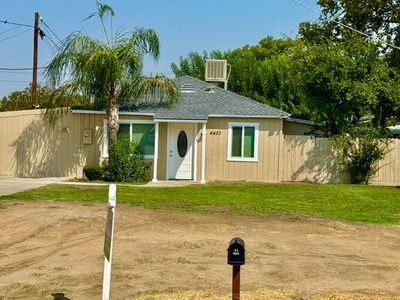 4453 E Home Ave, Fresno, CA, 93703