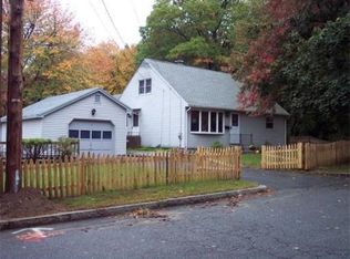 5 Nokomis St, Springfield, MA 01109