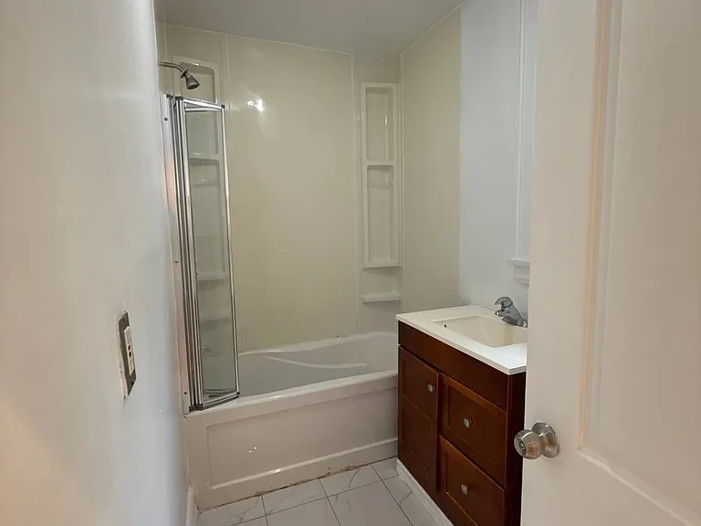 631 Christie Ave — Photo 10