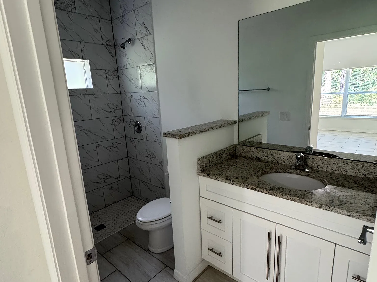 3 bed, 1196 sqft, $1,625 — Photo 3