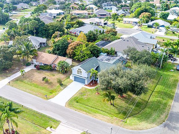 4th image of 414 SE Cork Road