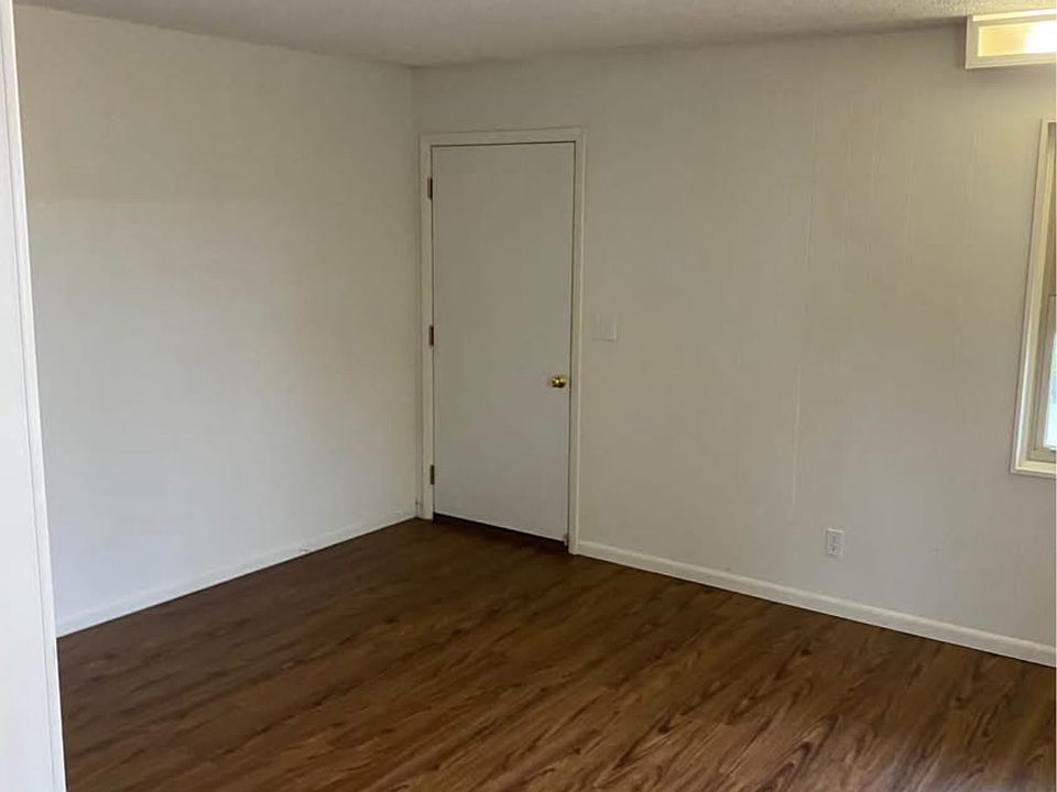 1st image of 204 S Jefferson St #A
