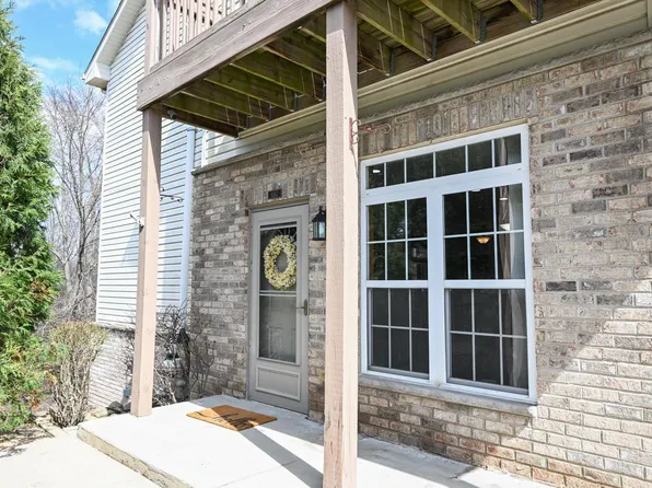9267 South 54th STREET, Franklin, WI 53132