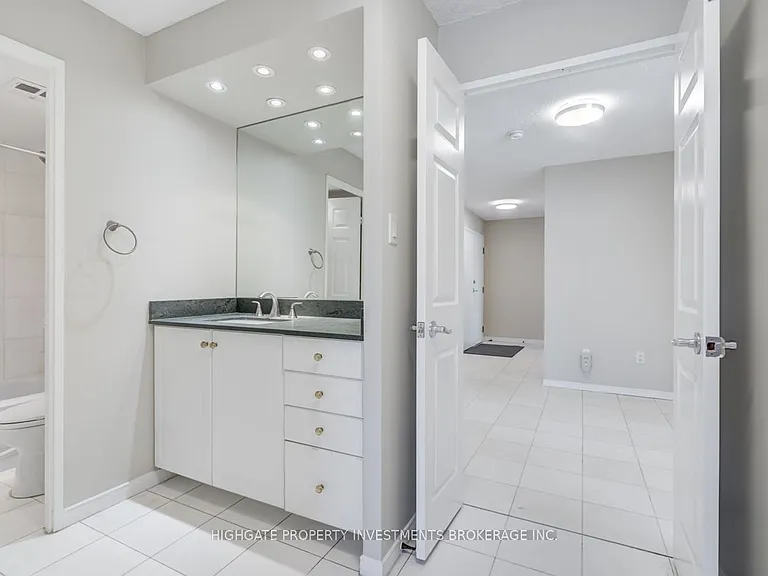 195 Saint Patrick St #901B — Photo 19