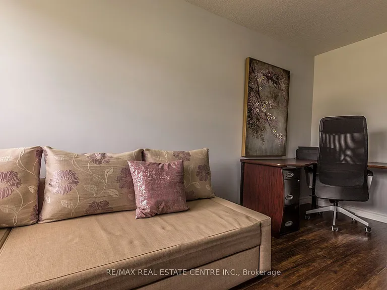 44 Lemon Grass St — Photo 24