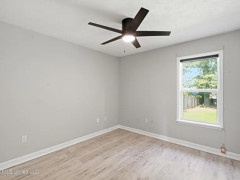 249 Cherry Bark Dr — Photo 17