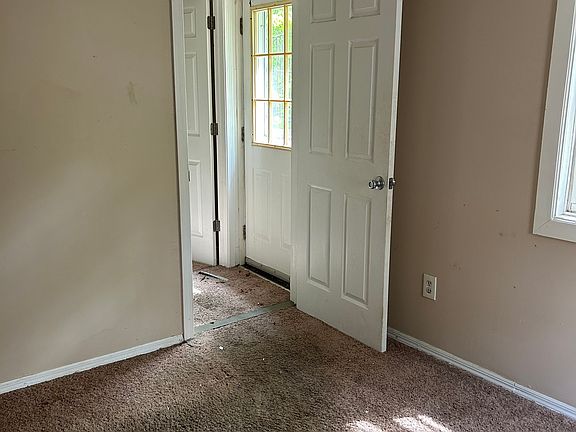 3rd image of 231 Patterson Street
