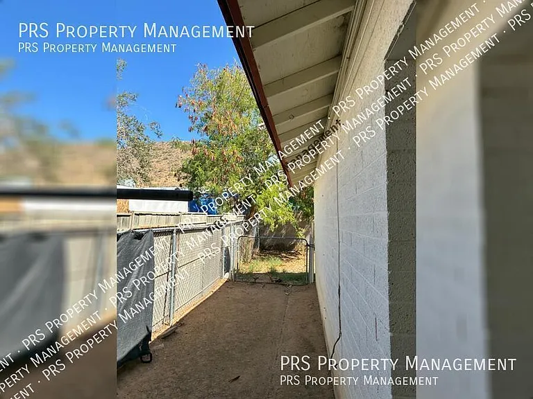 10641 N 15th Ave #B — Photo 14