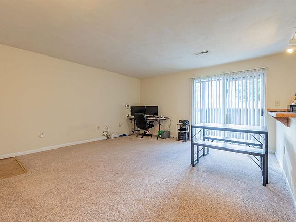5th image of 835 Claytor Sq #835