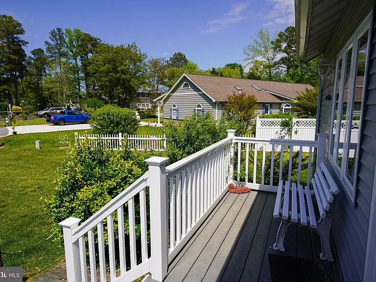 39028 Bayview W — Photo 21