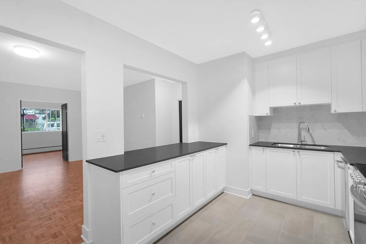 1265 Cardero Street — Photo 4