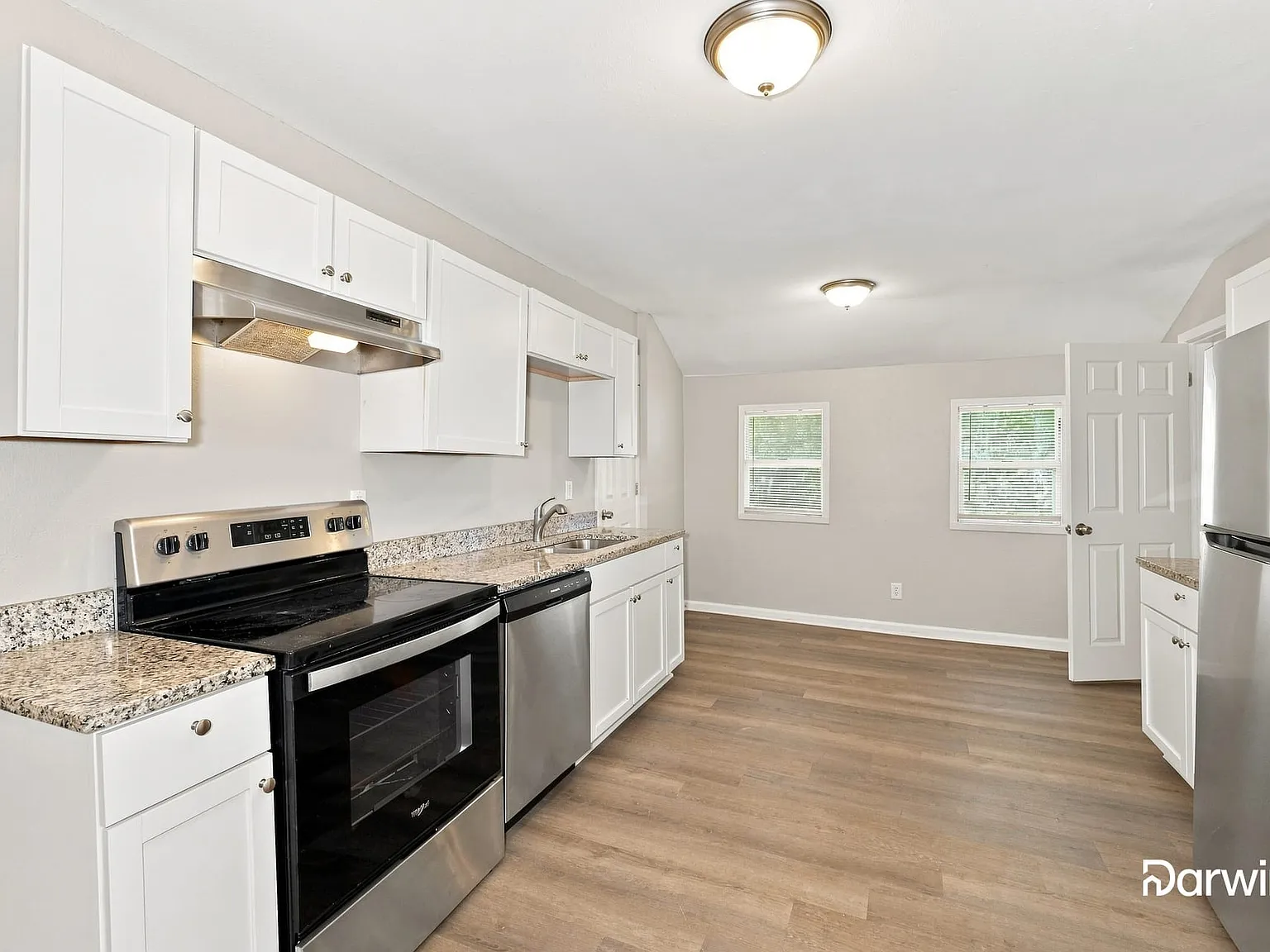 3 bed, 1.0 bath, 1408 sqft, $1,610 — Photo 4