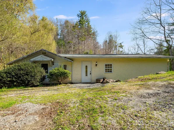 3903 State Highway 213, Marshall, NC 28753