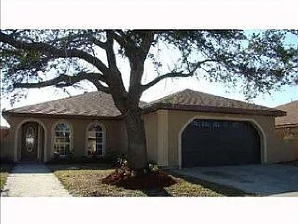 1st image of 11120 Parkwood Ct N