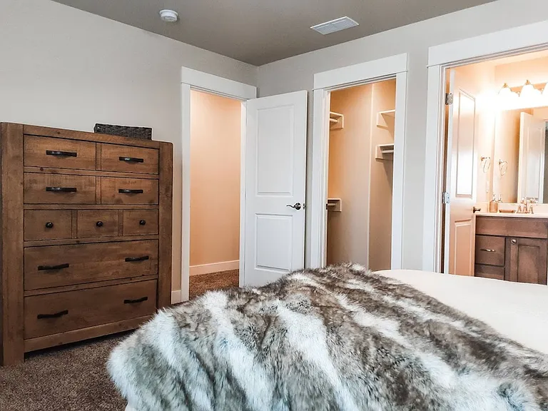 2035 Skyview West Dr — Photo 10