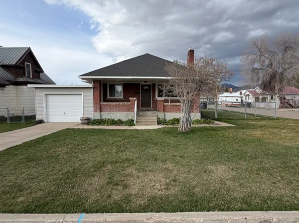 838 Lincoln St, Montpelier, ID 83254