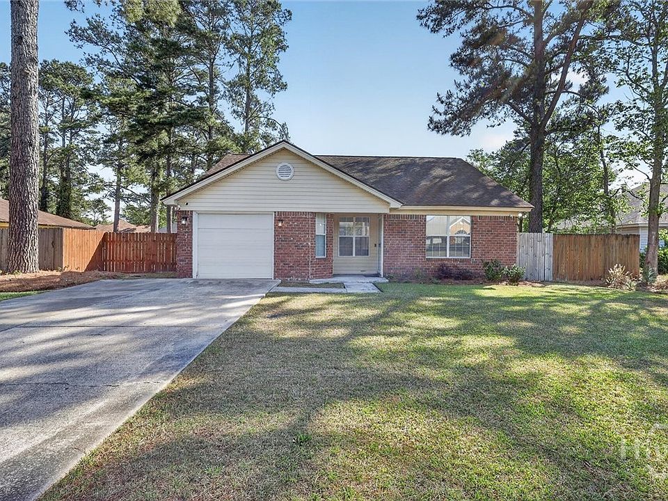 1st image of 117 Longleaf Circle