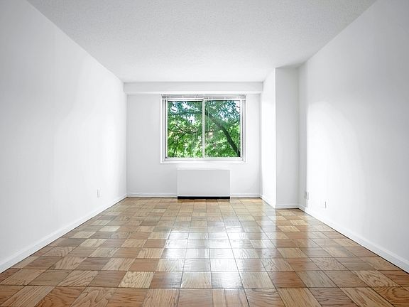 4th image of 2600 Netherland Ave APT 1909