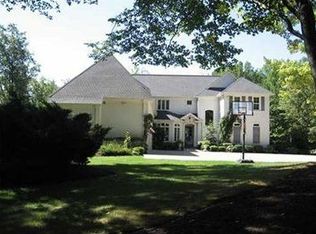 6050 Mill Stone Dr, Fairview, PA 16415