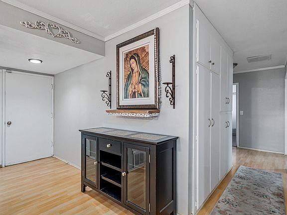 5th image of 20216 Lakemore Dr