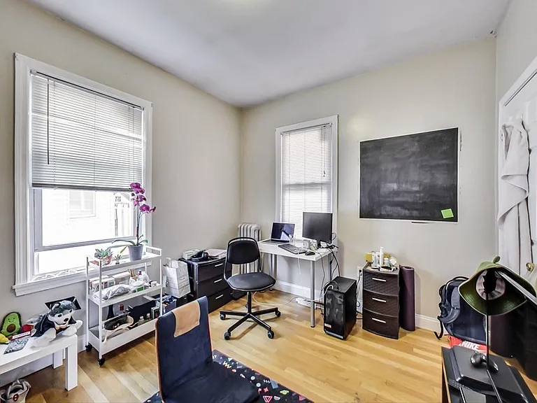 47 Hillside St #2L — Photo 13